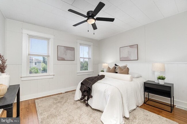 Building Photo - 3822 6th St