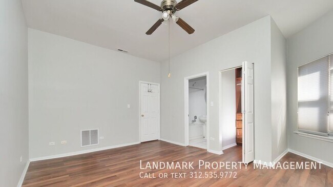Building Photo - 4537 S King Dr
