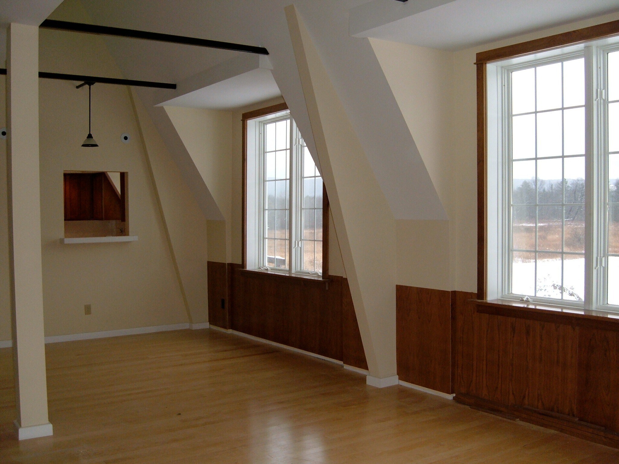 Building Photo - 369 Etna Rd