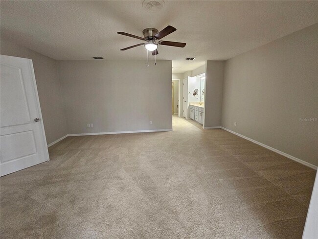 Building Photo - 6539 Brentwood Dr.