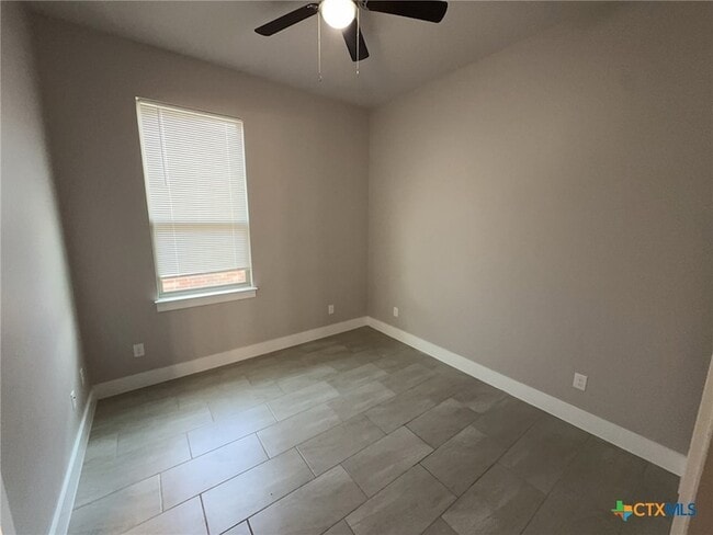 Building Photo - 5001 White Rose Dr