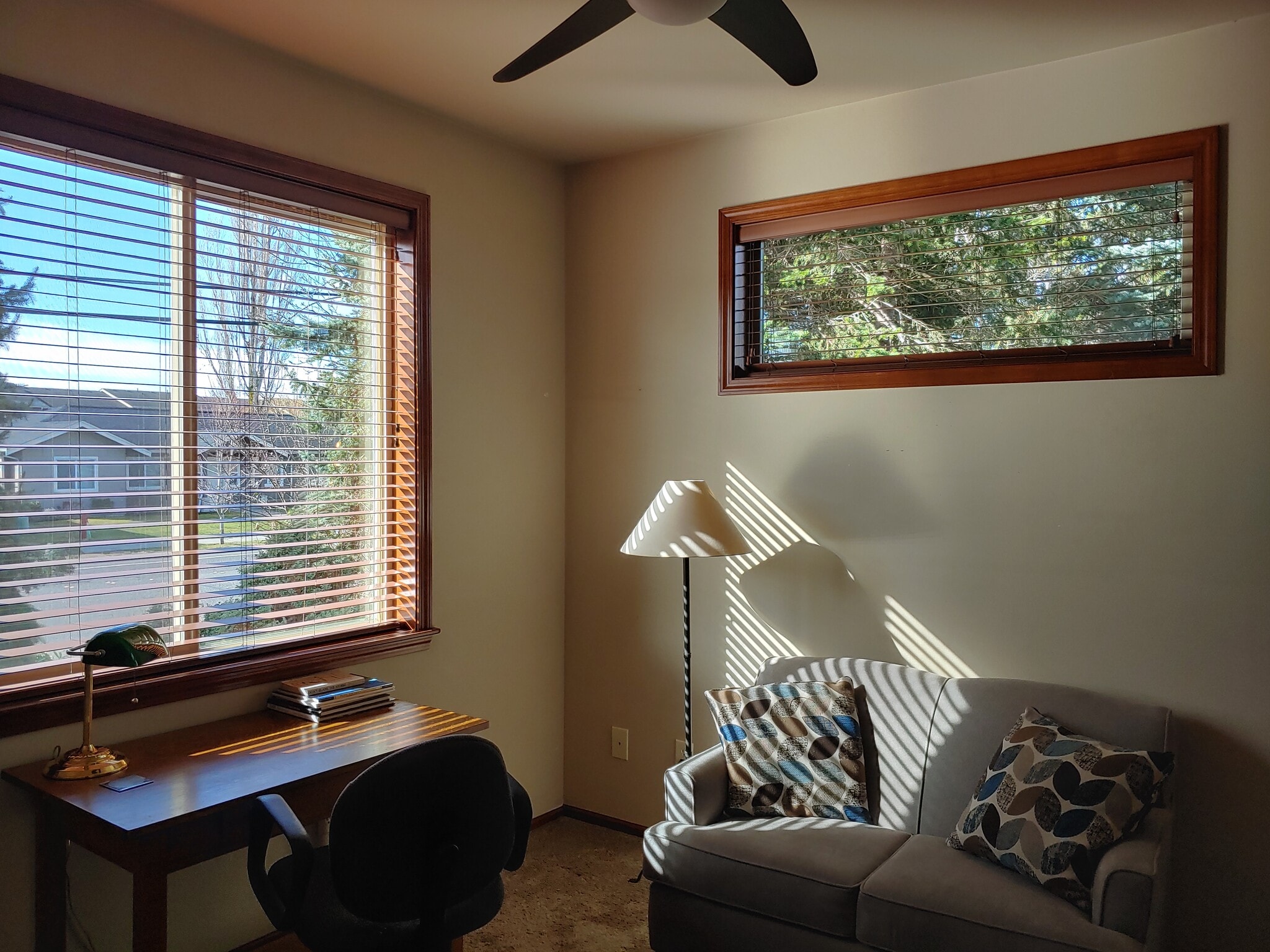 Secondary bedroom, currently set up as an office - 660 Telegraph Rd