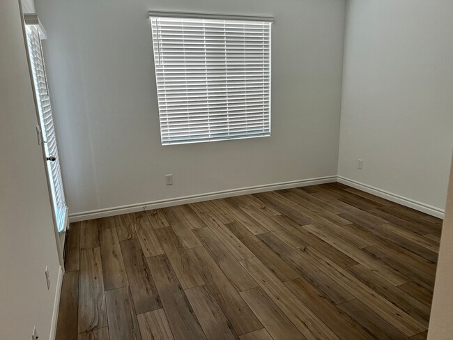 Building Photo - 1072 Gabriela Rdg Ln