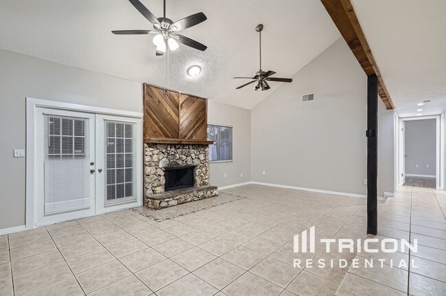 Building Photo - 217 S Shadow Bay Dr
