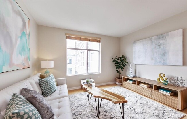 Building Photo - 451 Kansas St