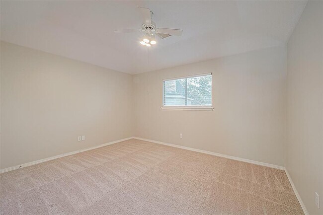 Building Photo - 13135 Finch Brook Dr