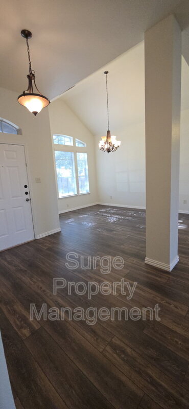 Building Photo - 629 Dorchester Dr