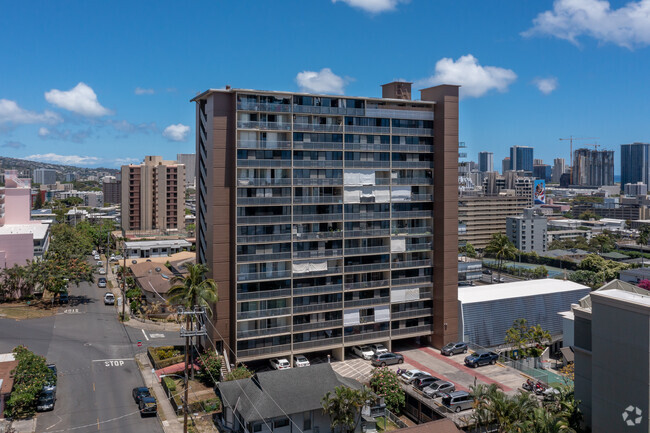 Building Photo - Victoria Towers
