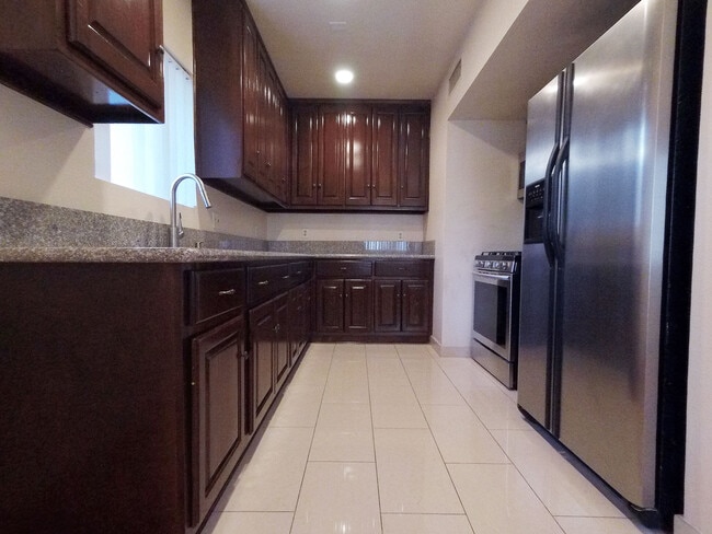 Building Photo - 5646 La Mirada Ave