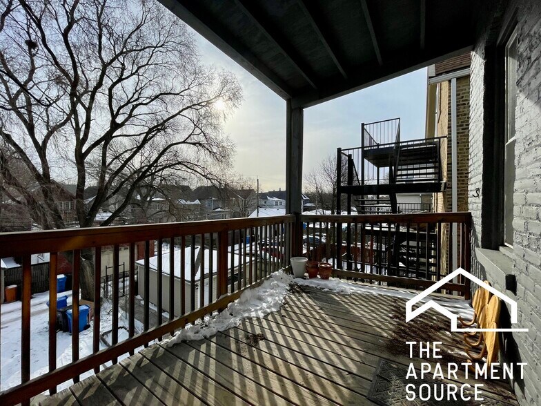 Building Photo - 2535 N Central Park Ave