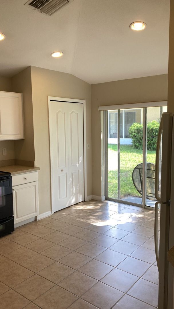 Building Photo - Home Sweet Home is this 4 bed, 2 bath home for Rent in the Asbel Creek Subdivision!