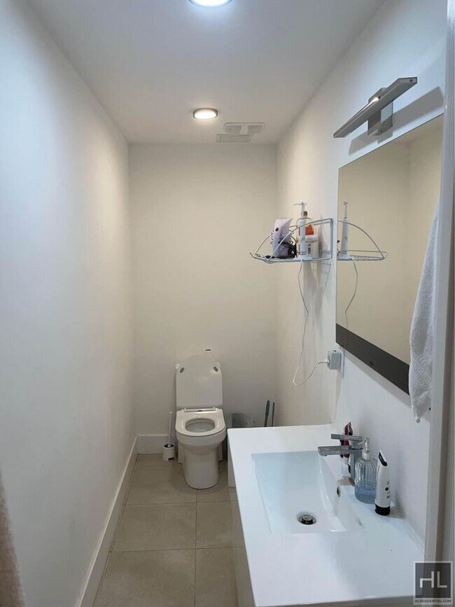 Building Photo - DECATUR STREET