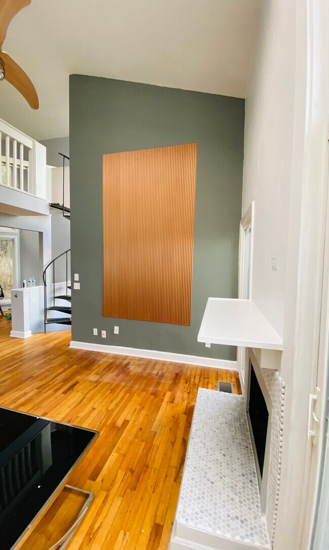 Building Photo - 2311 Maryland Ave