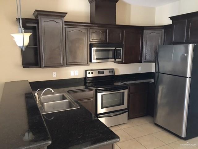 Building Photo - 14 W Fig Ave