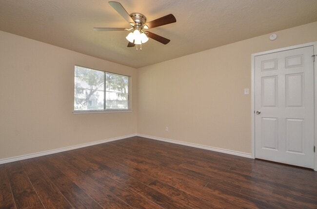 Building Photo - 15327 Falmouth Ave