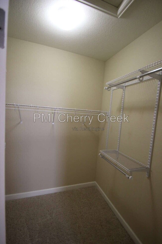 Building Photo - 6385 S Xanadu Way