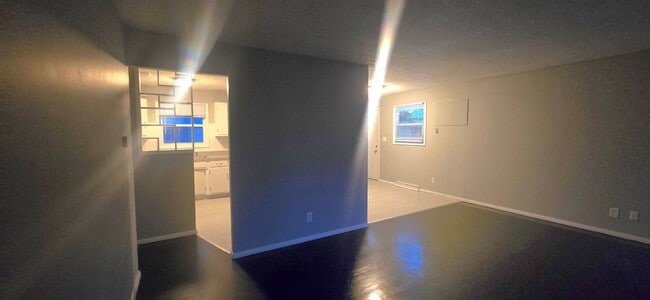 Building Photo - North End! 3 bed, 1 bath