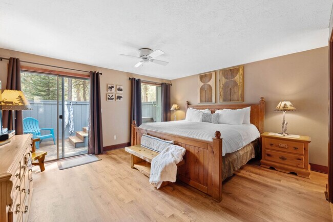 Building Photo - 18087 E Butte Ln