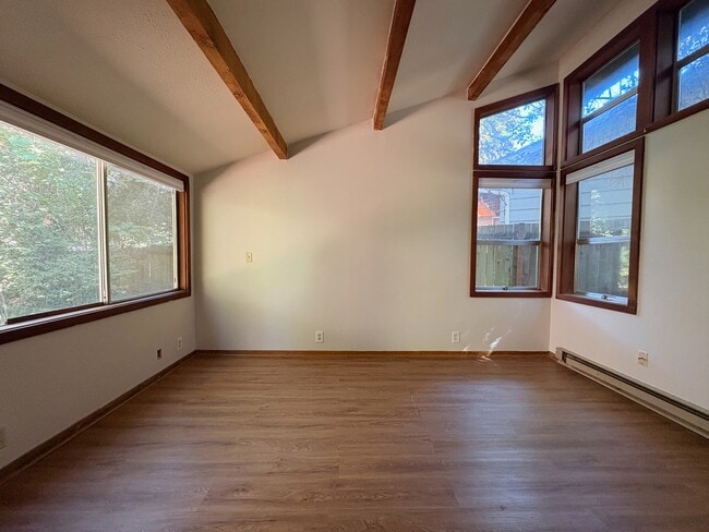 Building Photo - 3060 Onyx St