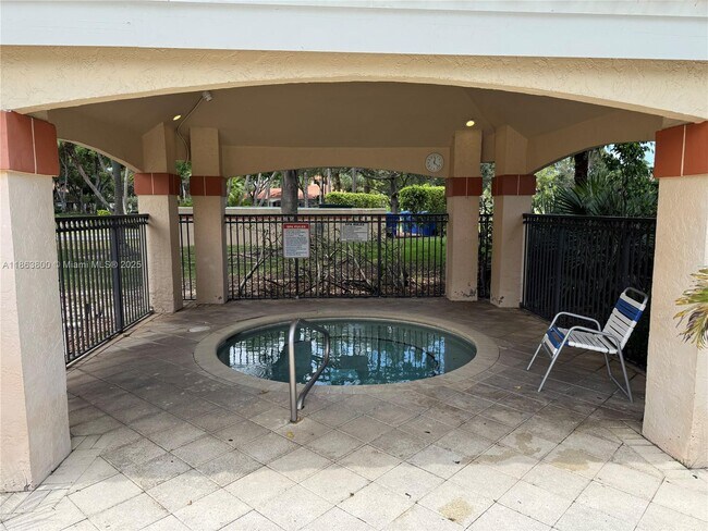 Building Photo - 3460 Pinewalk Dr N