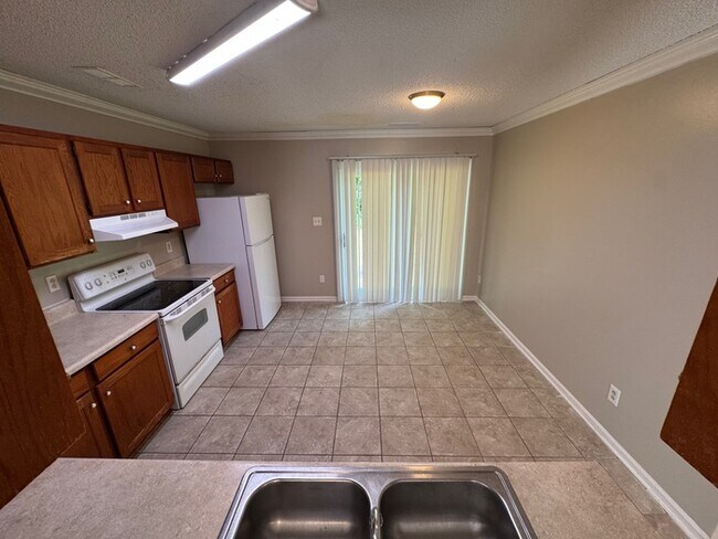 Building Photo - 5133 Possum Trot Ln
