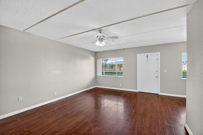 Building Photo - 2200 Springdale Blvd