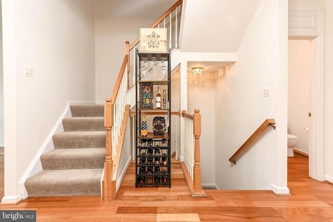 Building Photo - 829 Valemount Terrace NE