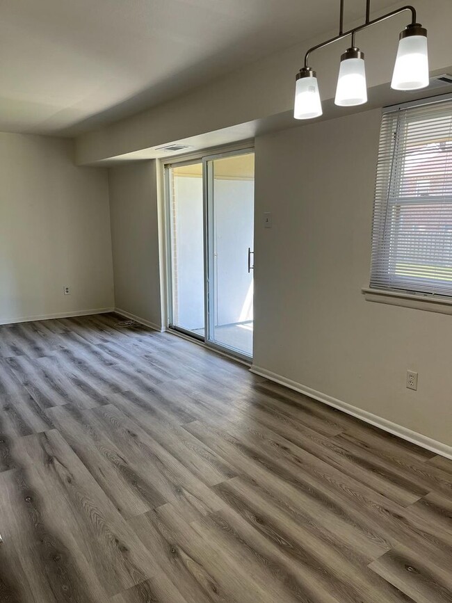 Building Photo - GWYNEDD CLUB 1BR CONDO AVAIL. IMMEDIATELY!