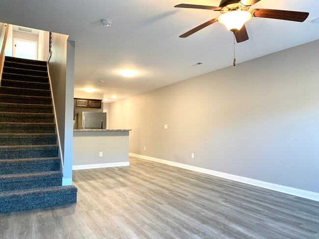 Building Photo - 1728 Manning Dr