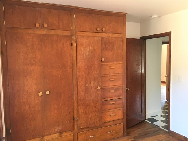 Building Photo - Affordable 3 bd, 2 bath home in the heart ...