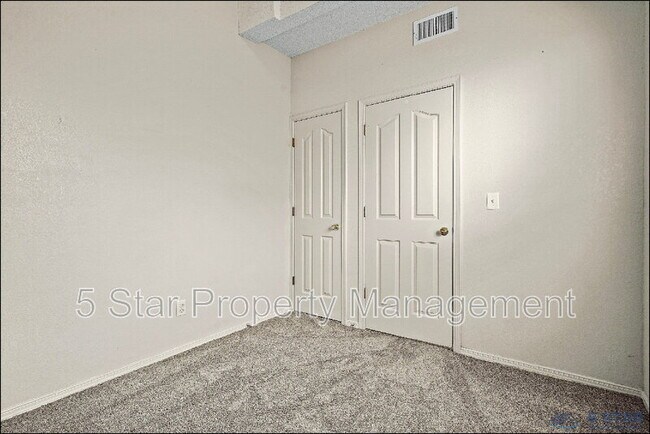 Building Photo - 1315 Olga Mapula Dr