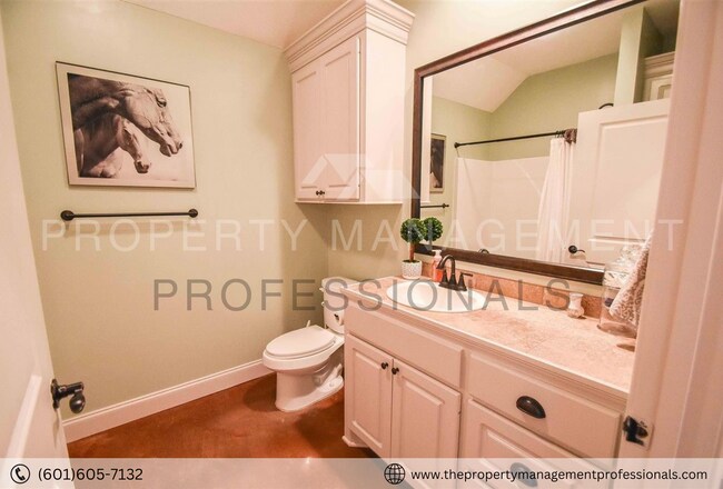 Building Photo - A wonderful home full of character!