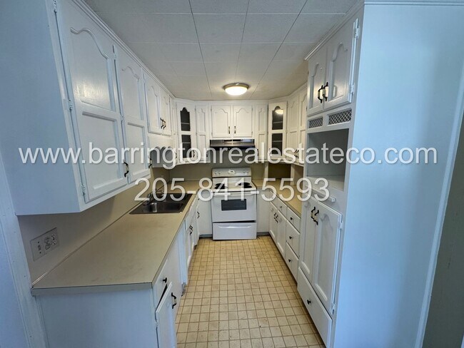 Building Photo - 400 13th Ave NW