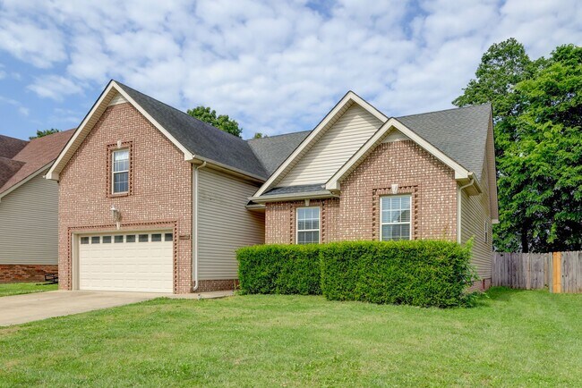 Building Photo - 2924 Brewster Drive