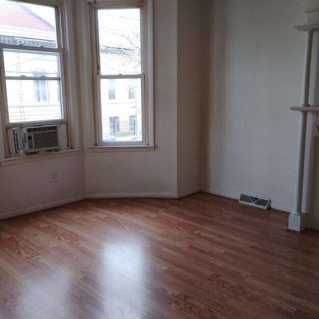 Building Photo - 452A Hudson Avenue - 1