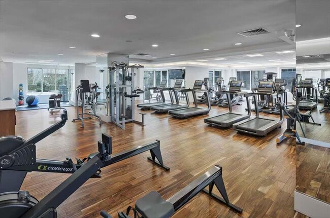 Building Photo - 254 W 54th St