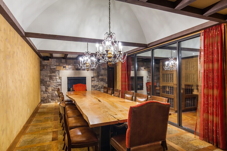 Building Photo - 1920 4th Ave