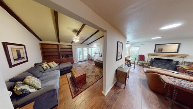 Building Photo - 9215 Hunters Trace E