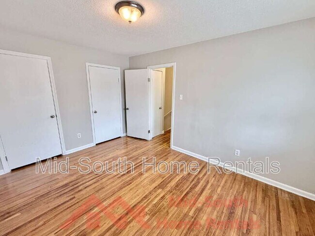 Building Photo - 4061 Navaho Ave