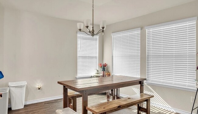 Building Photo - 6227 Lavaca Dr