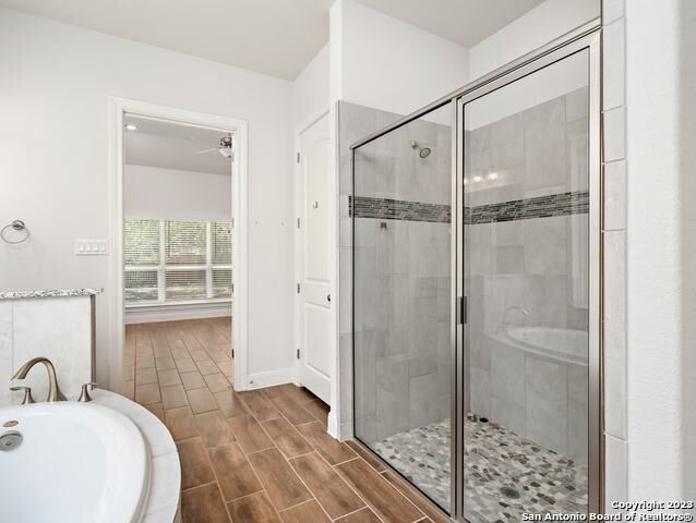 Building Photo - 530 Carriage House