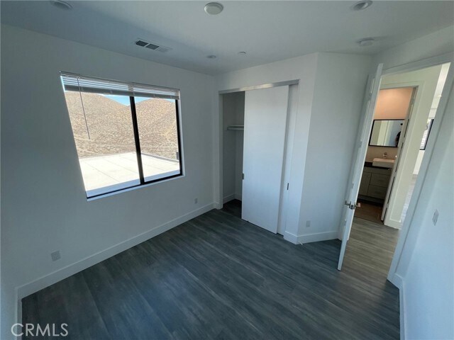 Building Photo - 29000 Scout Ct