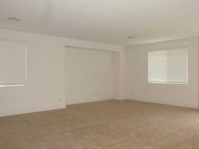 Building Photo - 9689 Kampsville Ave