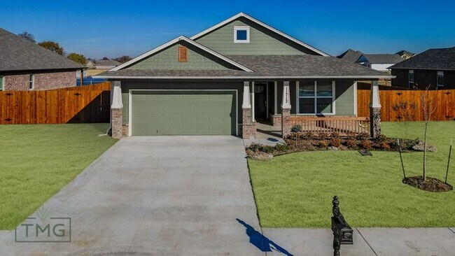 Building Photo - Lease Luxury Living in 'The Tahoe' - A Modern Haven in Owasso