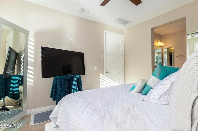 Building Photo - 9001 E San Victor Dr