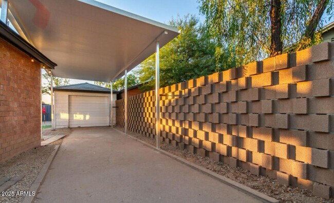 Building Photo - 1720 N Whittier Dr