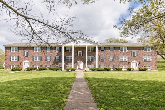 Primary Photo - 429 Chestnut St