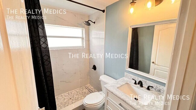 Building Photo - 2239 Wolf Ridge Ln