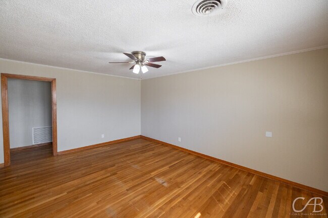 Building Photo - For Lease