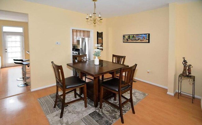 Dining room - 14614 stream pond Dr